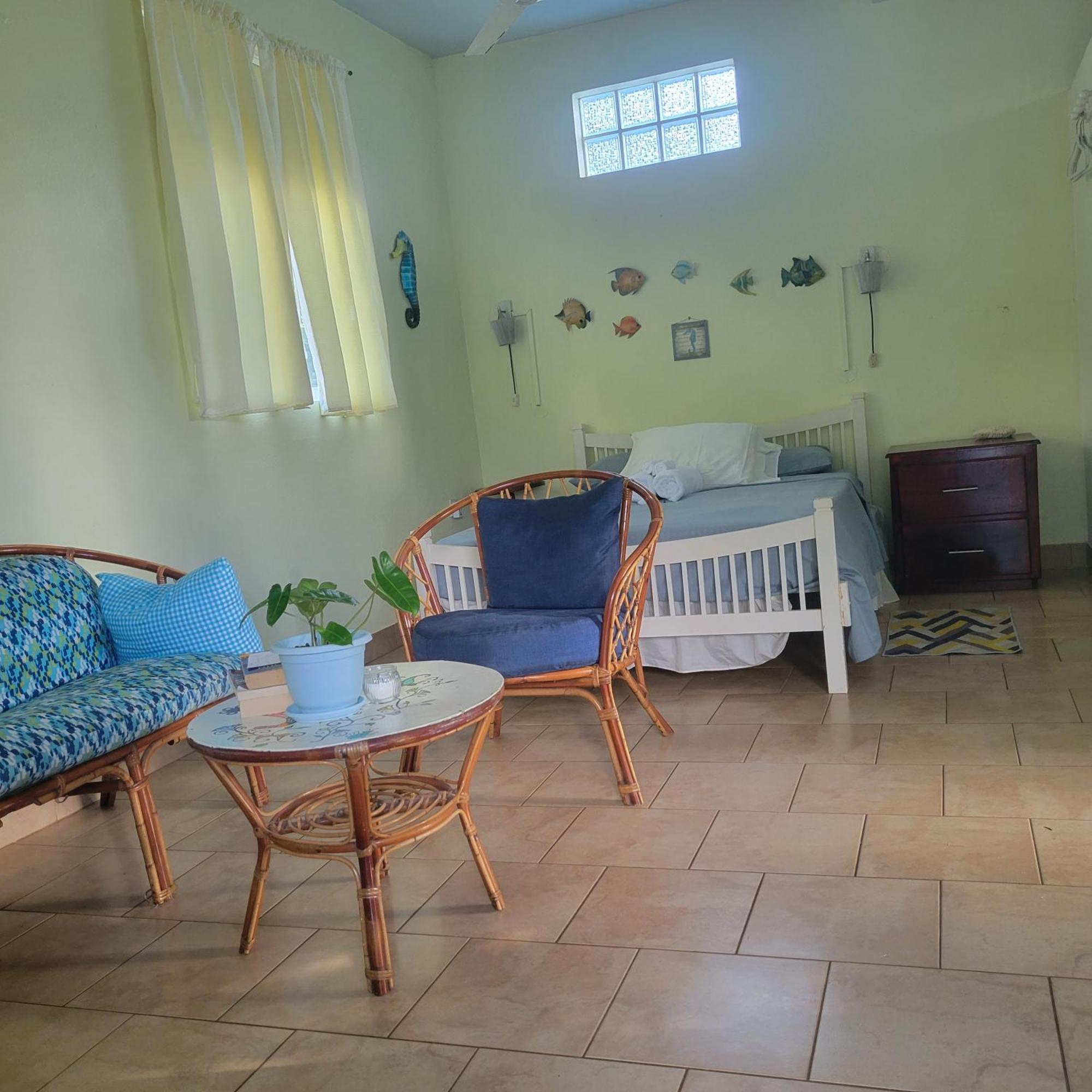 Jacoway Inn Calibishie Bagian luar foto