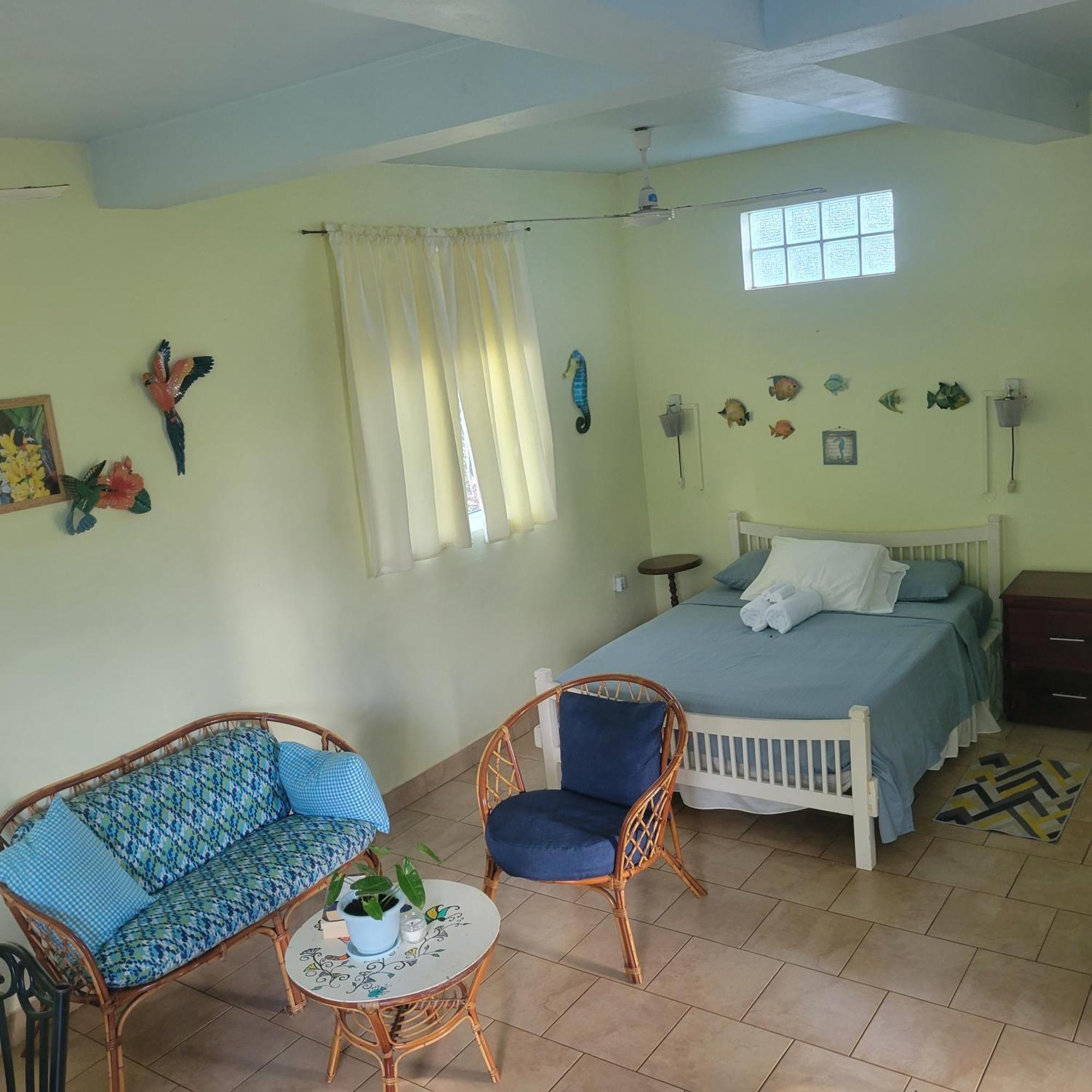 Jacoway Inn Calibishie Bagian luar foto